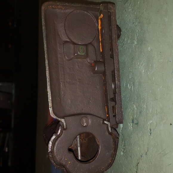 Metal piggy bank - Picture 3 of 4